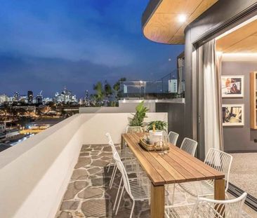 502/18 Hubert Street Woolloongabba - Photo 3