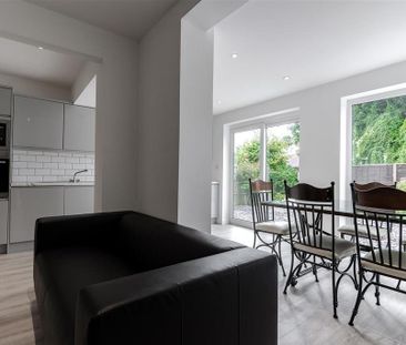 5 bedroom house to rent - Photo 1