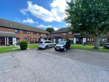 1 bedroom maisonette to rent - Photo 4