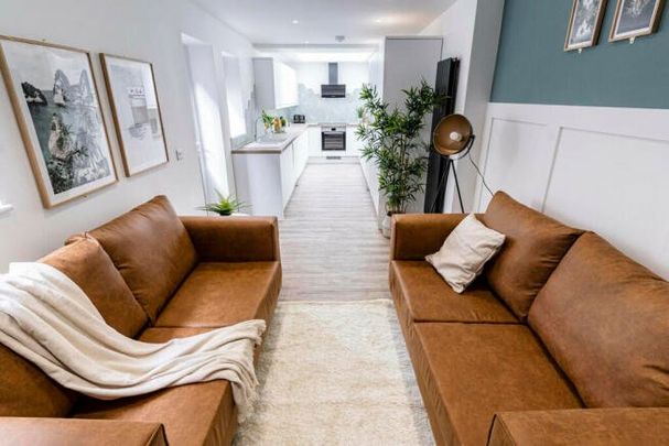 7 bedroom terraced house to rent - Photo 1