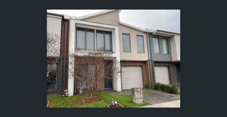 Double Storey 3 Bedroom Townhouse in Pakenham! - Photo 3