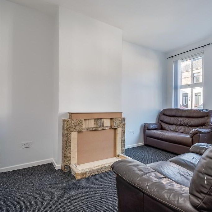 23 Lisburn Avenue, Belfast, BT9 7FX - Photo 1