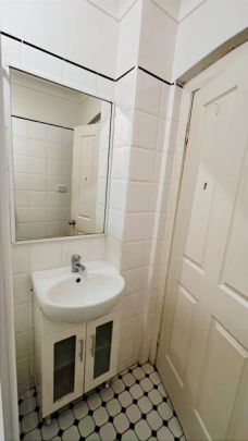 9 Greenknowe Ave-HSA0069, Sydney - Photo 1