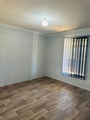 Brand New Kitchen, Fresh Paint and Brand New Flooring! - Photo 2