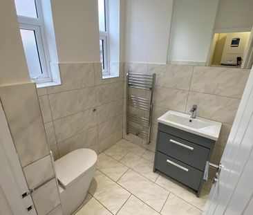 1 Bed Flat, St. Johns Lane, BS3 - Photo 4