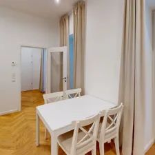 Möblierte 1 Zimmer Wohnung! - All inclusive Miete - Zentrale Anbindung - 6 Monate befristet - JETZT ANFRAGEN - Photo 2