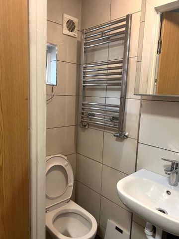 Studio to rent - Photo 5