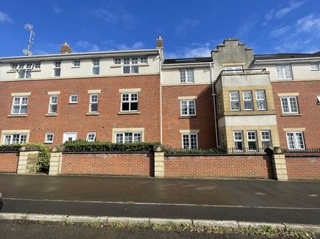 27 Coniston House Spinner Croft, S40 - Photo 4