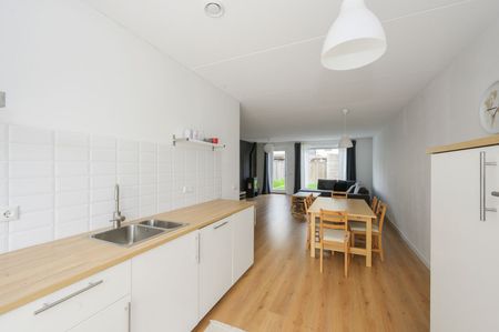 Huis te huur: Abebe Bikilastraat 18 1361 CD Almere - Photo 4
