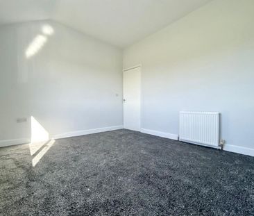 3 bedroom House To Let Total Size: 1002 SQ FT - Photo 4