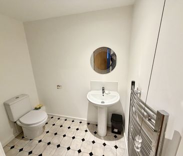 Branksome Wood Road, Bournemouth, - Photo 5