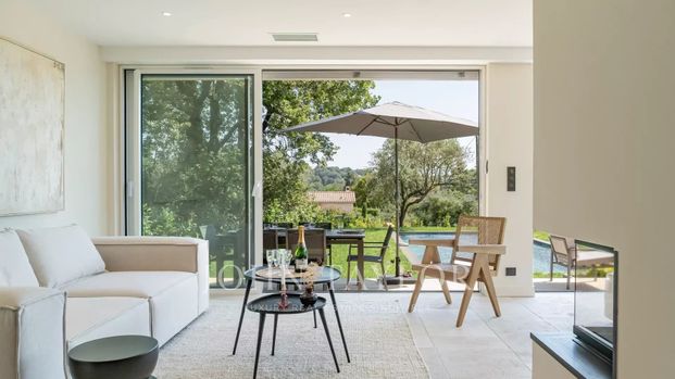Maison • Valbonne - Photo 1