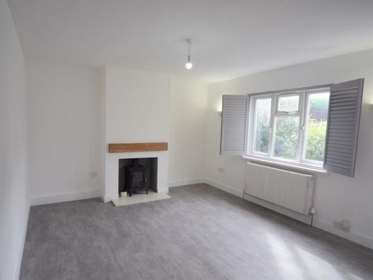 3 bedroom House To Let - Photo 1