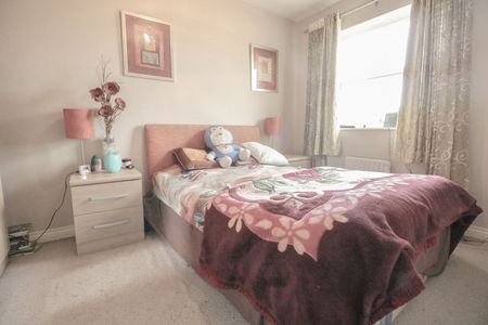 4 Bedroom - Photo 2