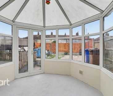 3 bedroom terraced house to rent - Photo 5