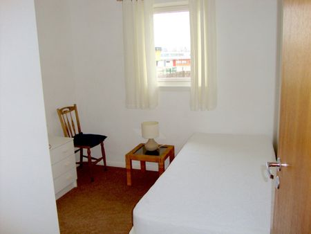 2 Bed Flat, Pitmedden Crescent, AB10 - Photo 4