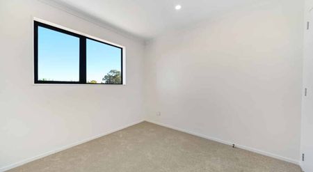 Newly Built 3 Bedroom Townhouse - Photo 5