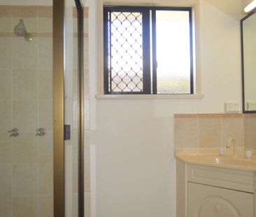 Spacious 4 Bedroom Home Annandale - Photo 6