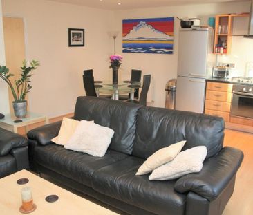 2 bedroom flat to rent - Photo 5