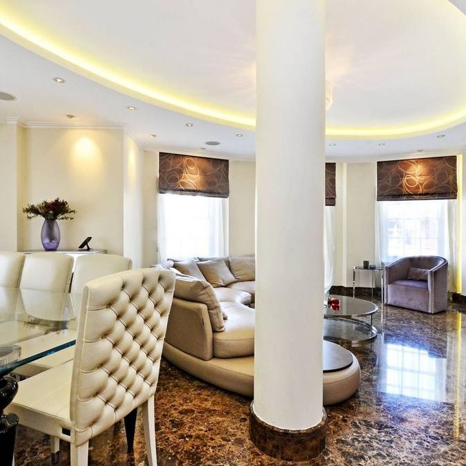 3 bedroom flat to rent - Photo 1