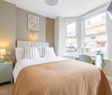 Room 1, 28 Glendower Street, Belfast, BT6 8PD - Photo 3