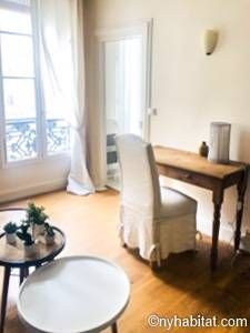 Logement à Paris, Location meublée - Photo 5