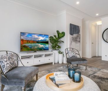 Fully furnished, renovated apartment seconds from Fairlight Beach - Photo 5