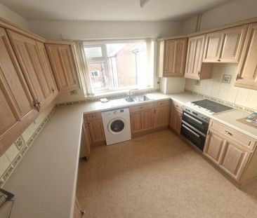 2 bedroom flat to rent - Photo 6