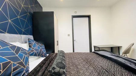 1 bedroom in a house share to rent - Photo 5