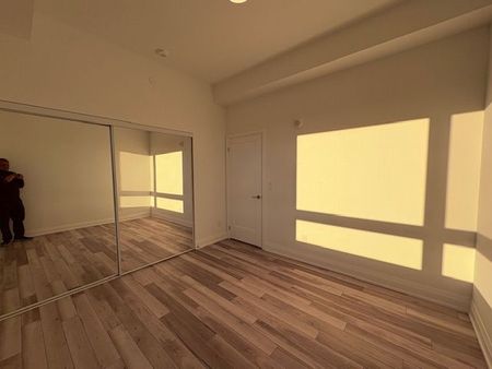 For Lease - 3250 Carding Mill Trail Unit# 512, Oakville, Ontario - Photo 4