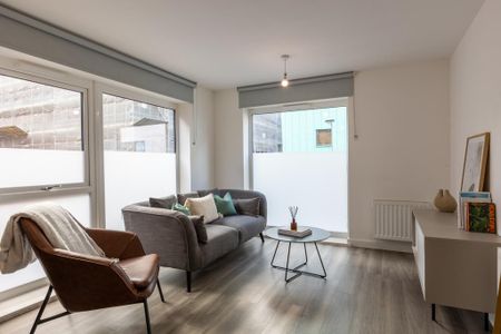 2 bedroom flat to rent - Photo 2