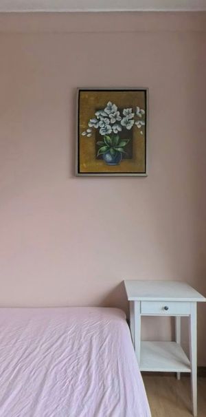 Affordable Fully Furnished Flat in Beverly Hills - Photo 1