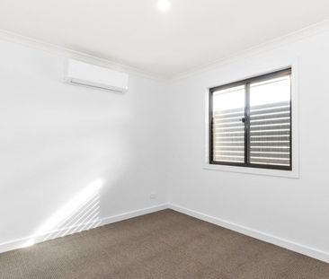 3 Bedroom Townhouse in Pakenham - Photo 1