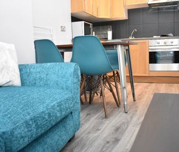 1 Bed Flat, Bruce Street, EH10 - Photo 3