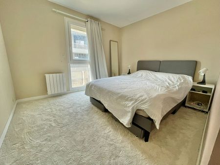 Location Appartement 2 pièces 54m² - Photo 3