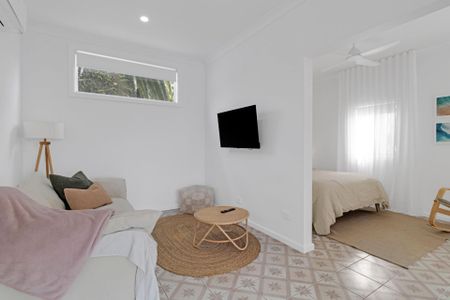 Immaculate Family Home With Self-Contained Studio - Photo 2