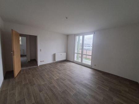 ruhig gelegene 3 Raum- Wohnung mit Balkon - Photo 2