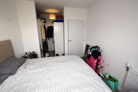 1 bedroom flat to rent - Photo 4
