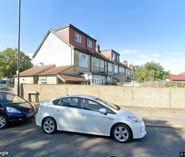 3 Bed Maisonette, Hedge Lane, N13 - Photo 6