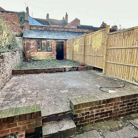 2 bedroom terraced house to rent - Photo 3