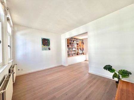 Aantrekkelijk gerestaureerd burgerhuis gelegen aan het Gentse Sint-Elizabeth Begijnhof - Photo 4
