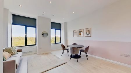 2 Bed 1 Bath - Photo 2