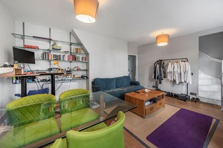 3 bedroom flat to rent - Photo 2