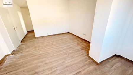 Atico en alquiler en Malaga - Photo 2