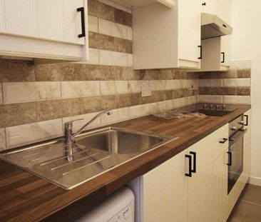 3 bedroom flat share to rent - Photo 5