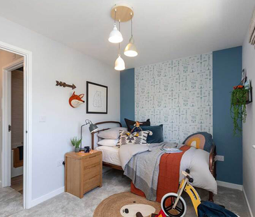 4 bedroom semi-detached house to rent - Photo 3