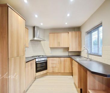 3 bedroom end of terrace house to rent - Photo 3