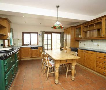 5 bedroom detached house to rent - Photo 5