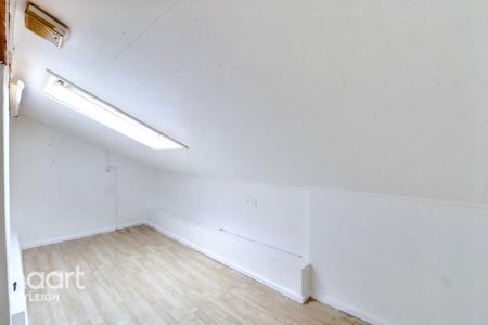 3 bedroom terraced house to rent - Photo 3