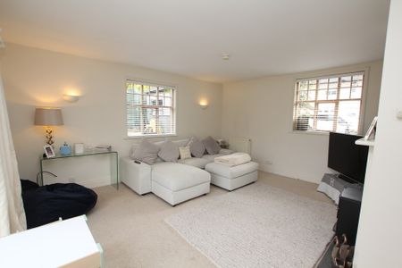 2 Bedroom COTTAGE, Aldersey - Photo 5